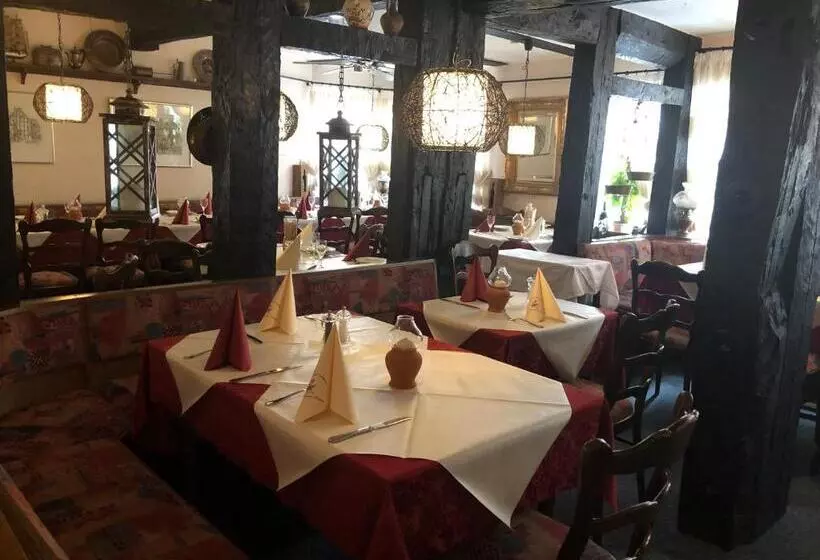 ホテル Hostaria Del Castello