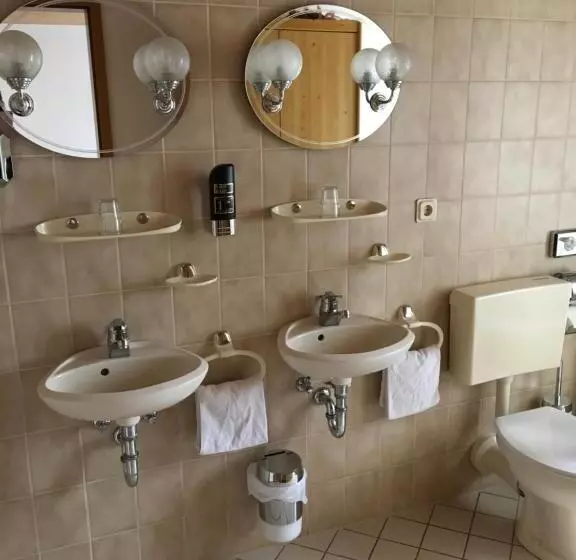 ホテル Hostaria Del Castello