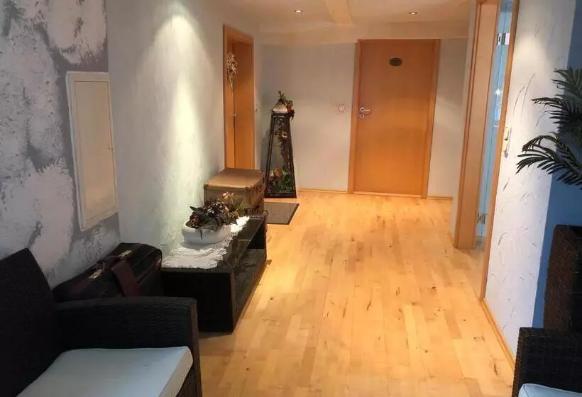 ホテル Hostaria Del Castello