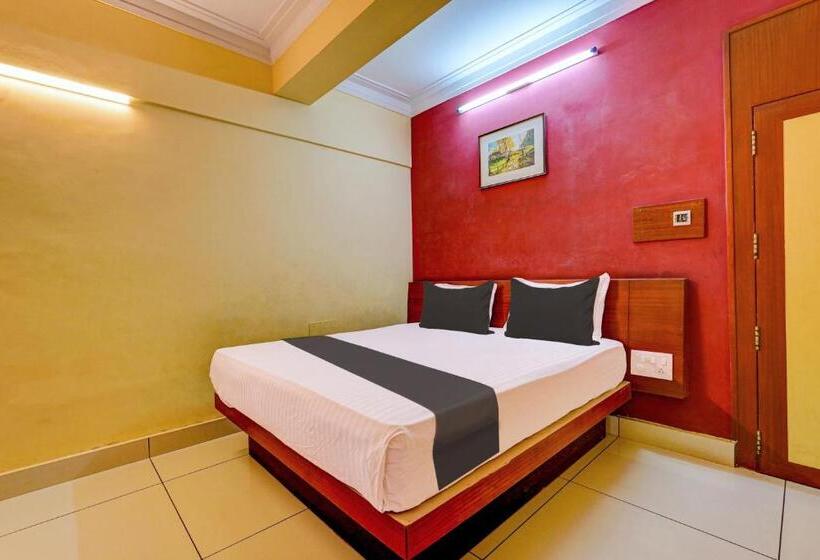 בית מלון כפרי Spot On 700758  Kvc Holiday Inn