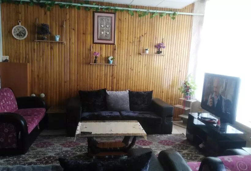 Otel Yeni Cinar