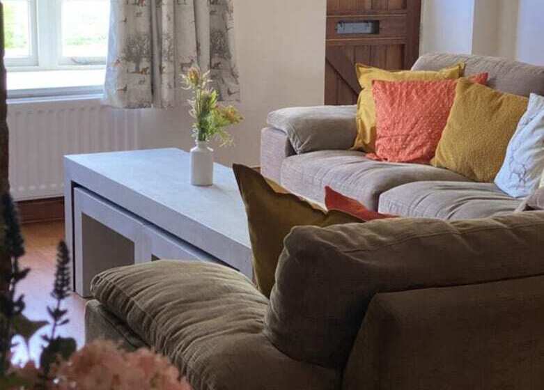 ベッドアンドブレックファースト The Red Lion At Hellidon