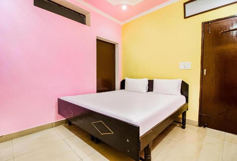 Hotell Spot On 37725 Doon View Guest House
