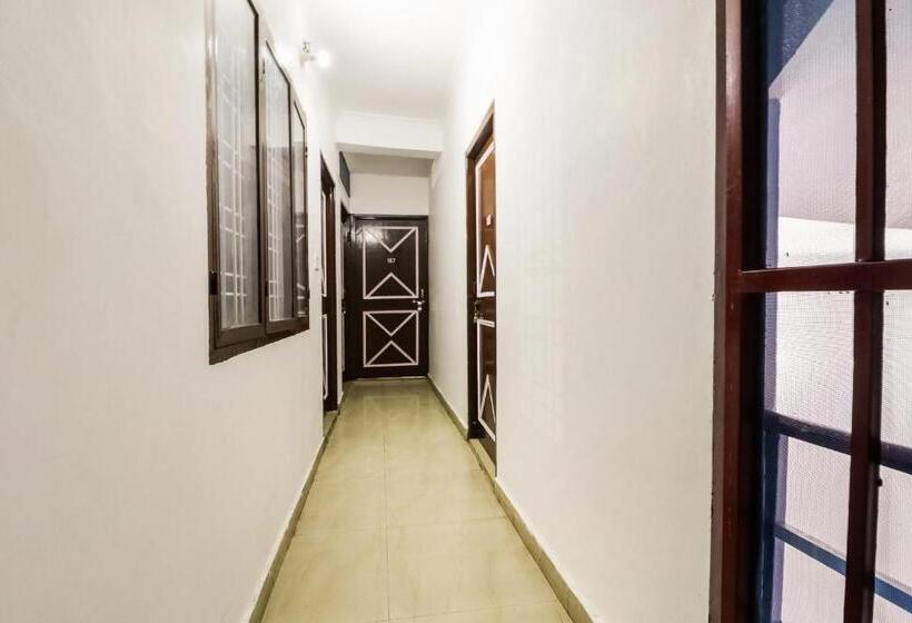 Hotell Spot On 37725 Doon View Guest House