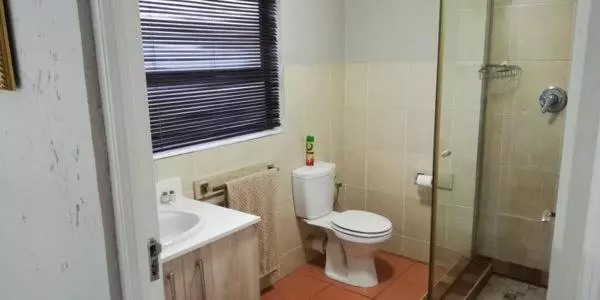 ペンション Gold Crest Guesthouse