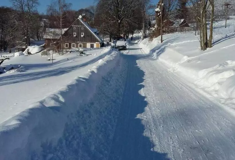 ペンション Knežicka Chalupa