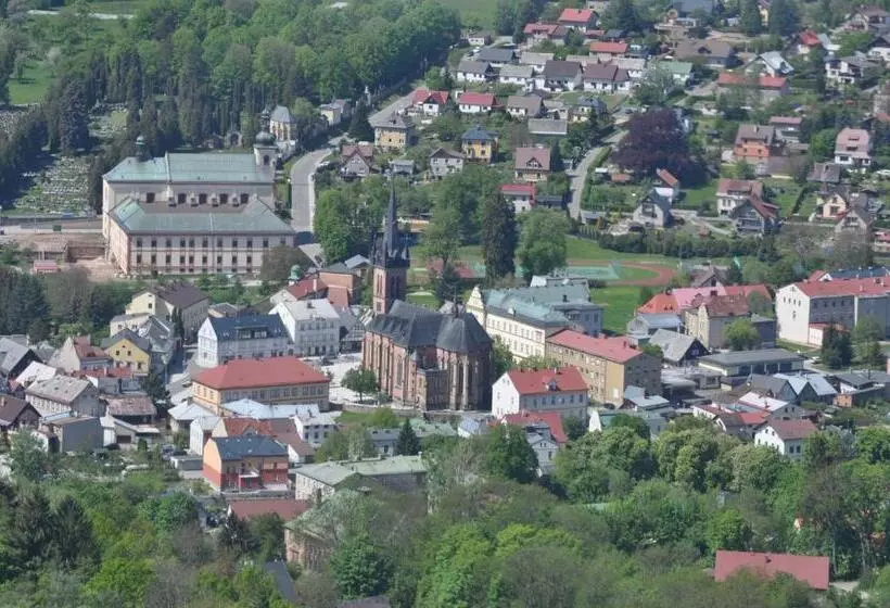 ペンション Knežicka Chalupa