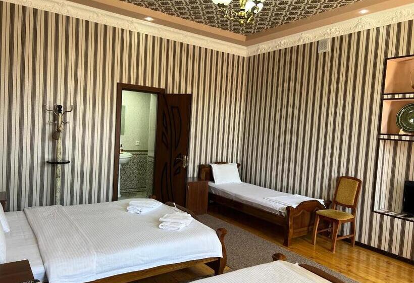 بنسيون Shahnoza Grand