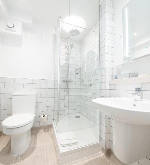 Отель The Bears Head By Innkeeper S Collection