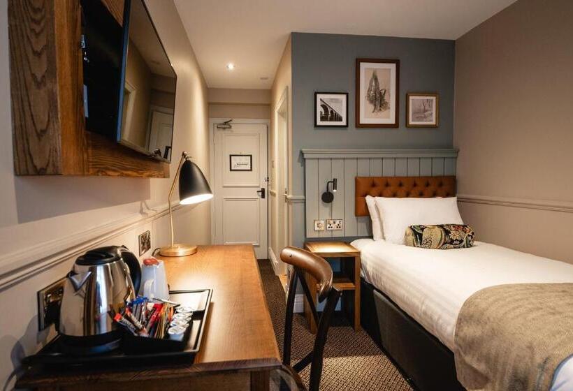 Отель The Bears Head By Innkeeper S Collection