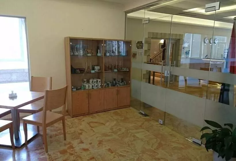 پانسیون Talitha Kumi Guest House