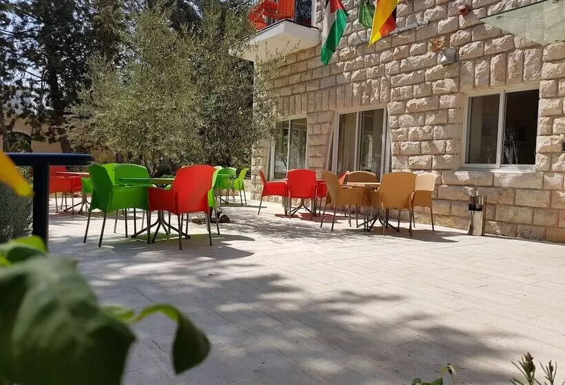 پانسیون Talitha Kumi Guest House