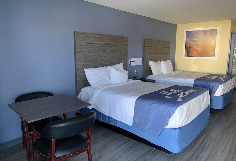 Отель Days Inn By Wyndham Okmulgee