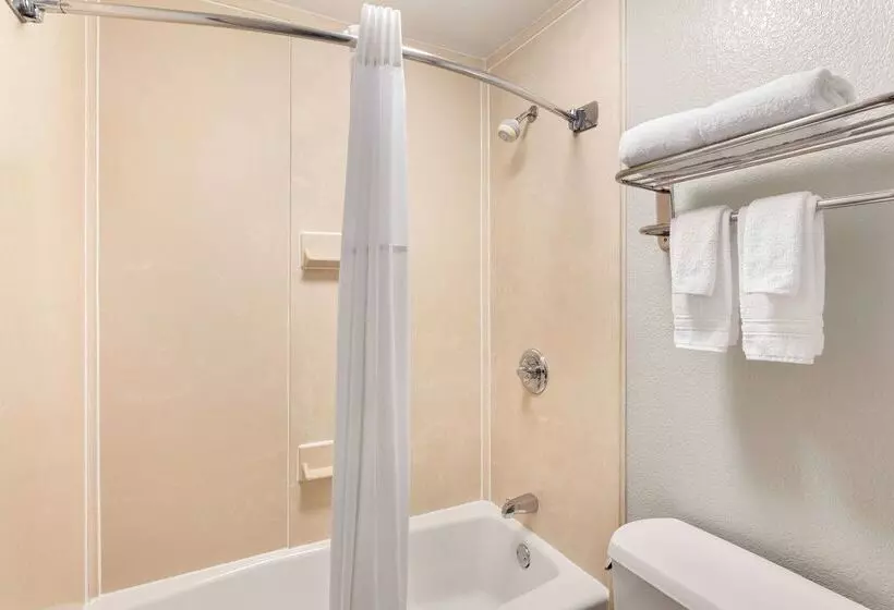 酒店 Days Inn By Wyndham Paris