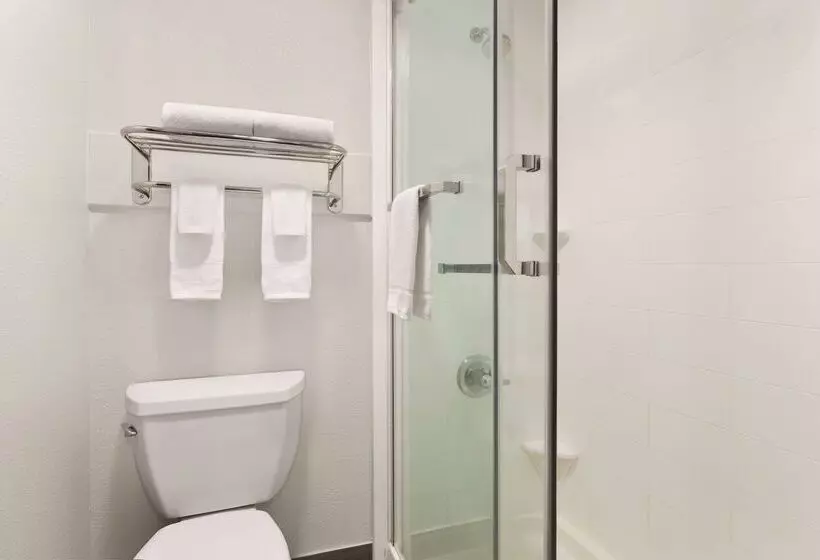 酒店 Days Inn By Wyndham Paris