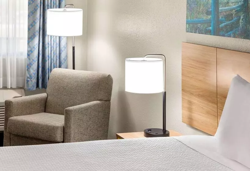 酒店 Days Inn By Wyndham Paris