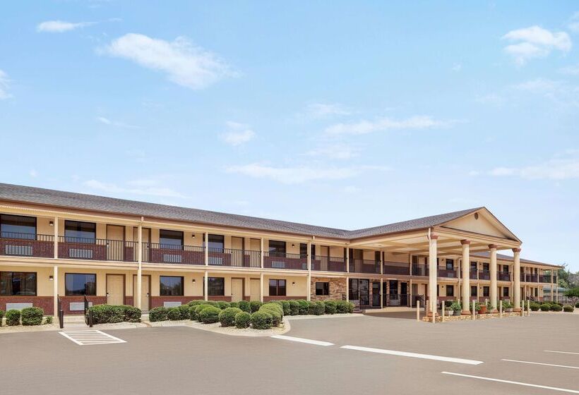 酒店 Days Inn By Wyndham Paris