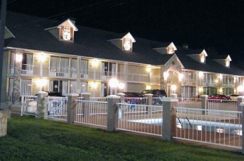 호텔 Interstate Inn