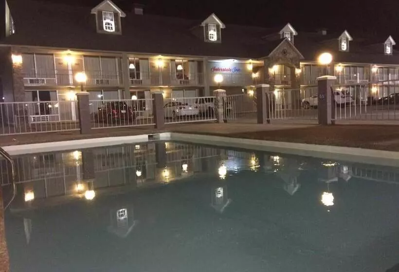 호텔 Interstate Inn