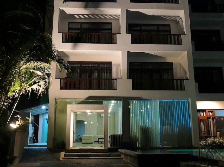 فندق Randiya Sea View