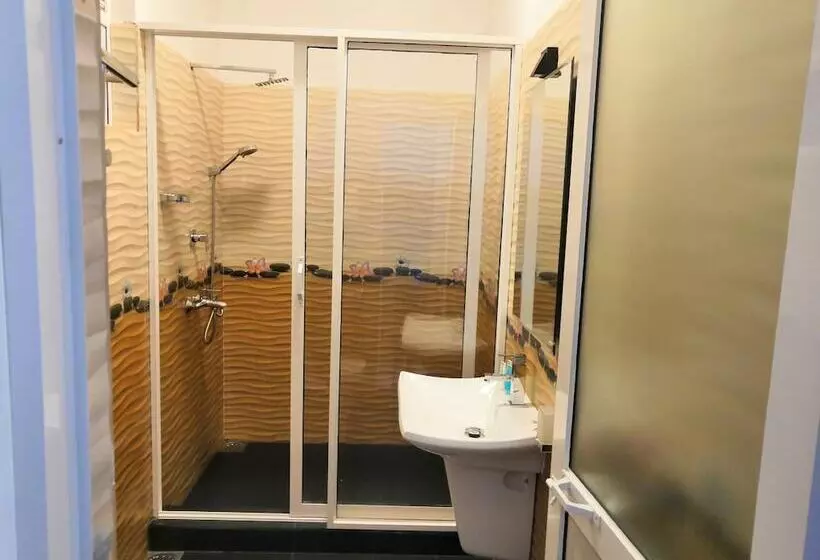 Hotelli Randiya Sea View