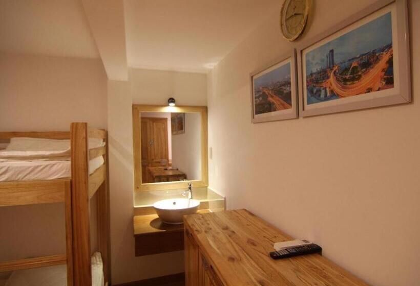 New Saigon Hostel 2