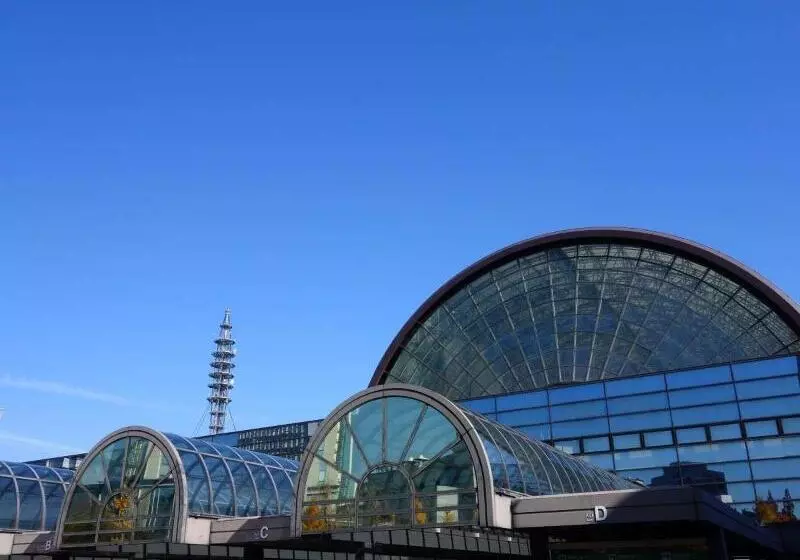 Apa Hotel & Resort Midosuji Hommachi Eki Tower
