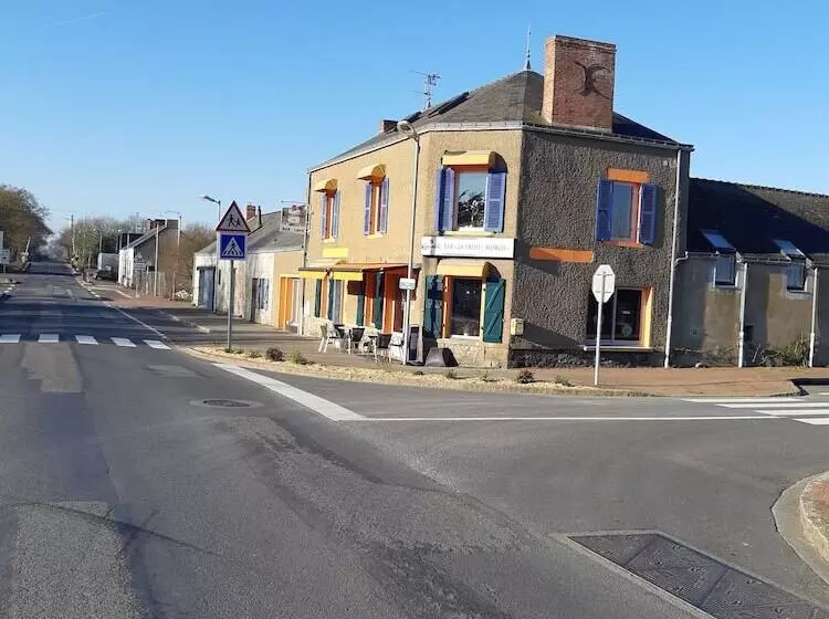 Majatalo Café De La Croix Morzel