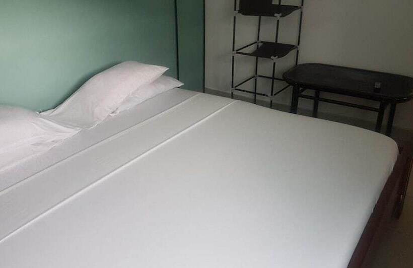 Пансион Mace Lodge