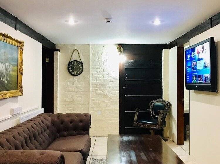 بنسيون Oldlands Farm