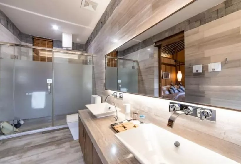 ペンション Qiansu Ban Jiang Xia Boutique Inn