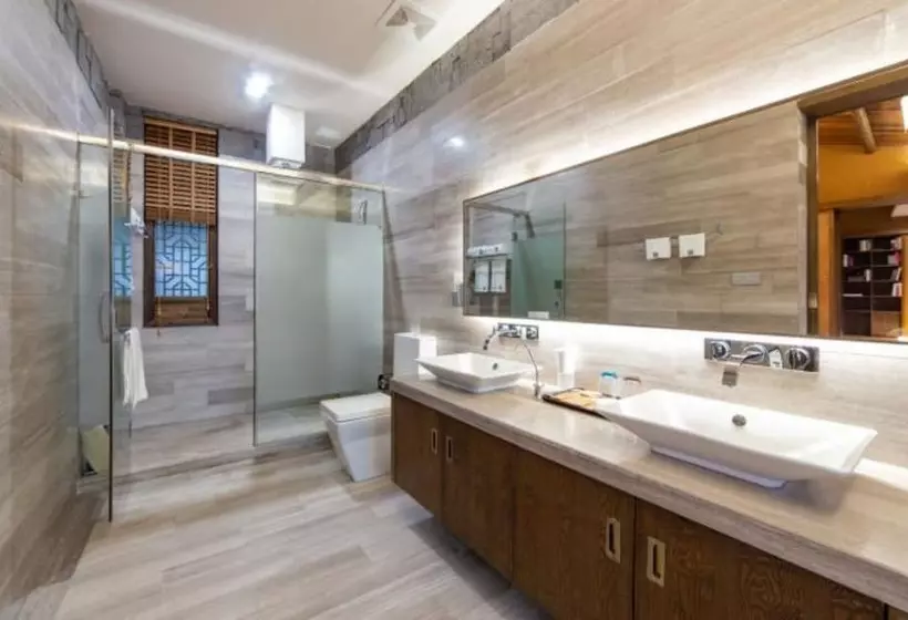 ペンション Qiansu Ban Jiang Xia Boutique Inn