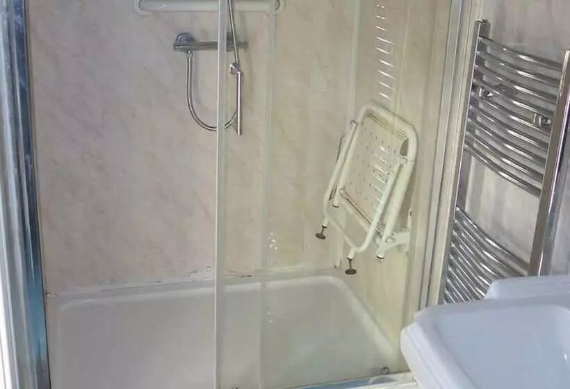 Majatalo Rest And Welcome