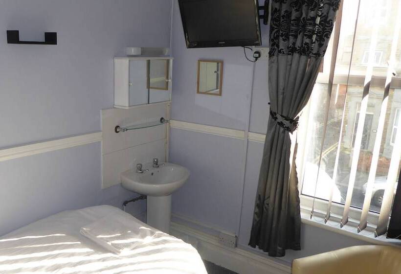 פנסיון Rest And Welcome