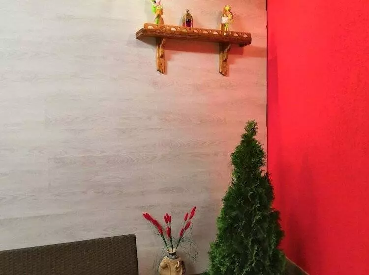 ペンション Restaurant And Hotel Complex «corsica»