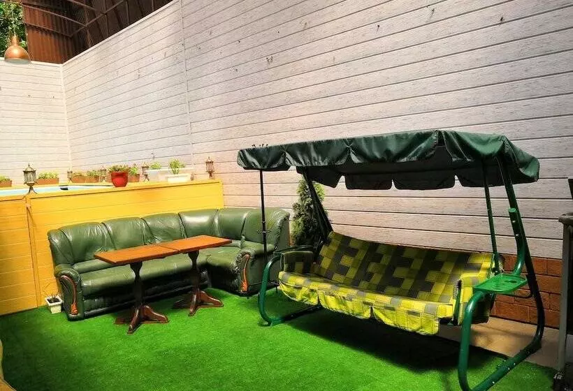 ペンション Restaurant And Hotel Complex «corsica»