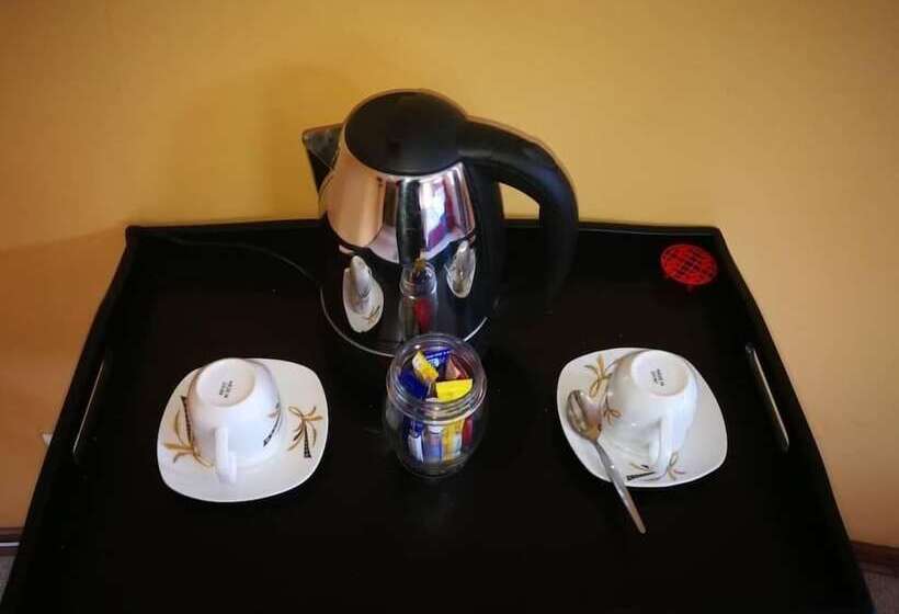 Пансион Rhino Rest Camp