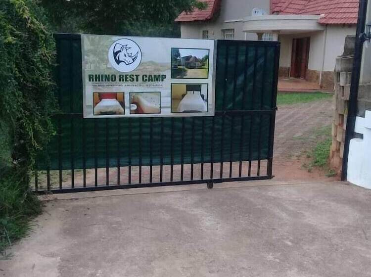 Пансион Rhino Rest Camp