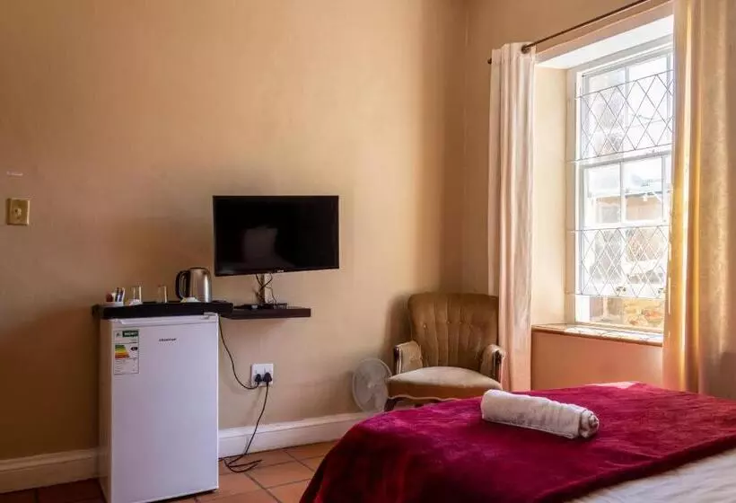 Majatalo Sandstone Manor