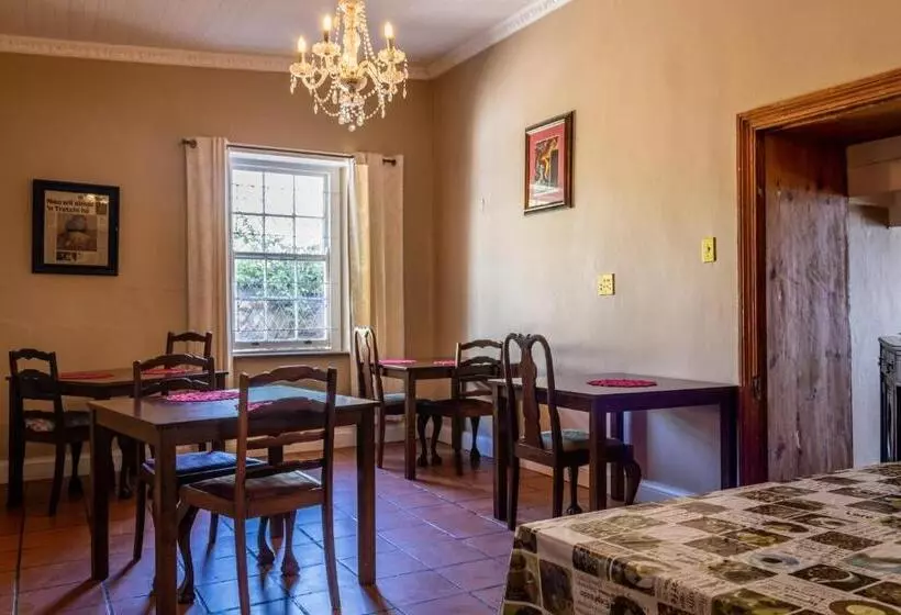 Majatalo Sandstone Manor