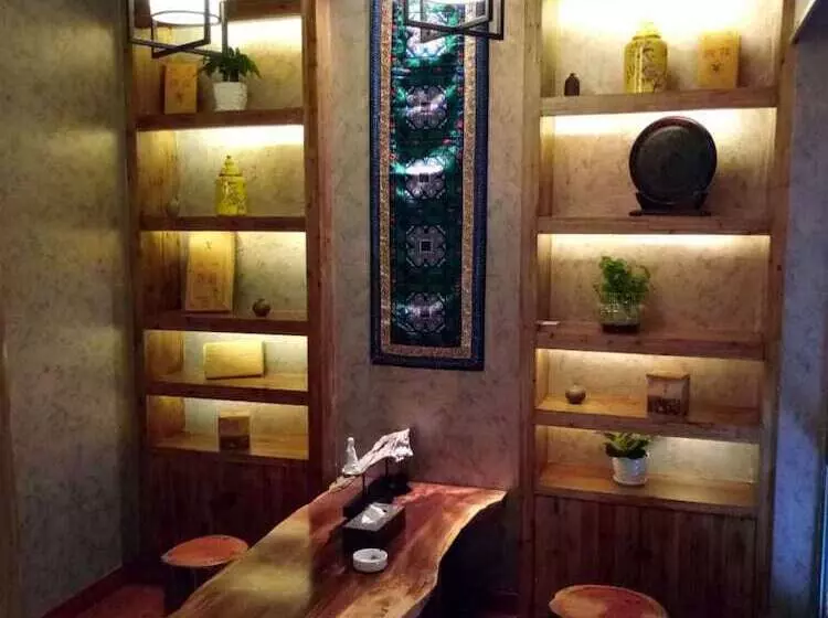 پانسیون Yun Meng Qi  Inn