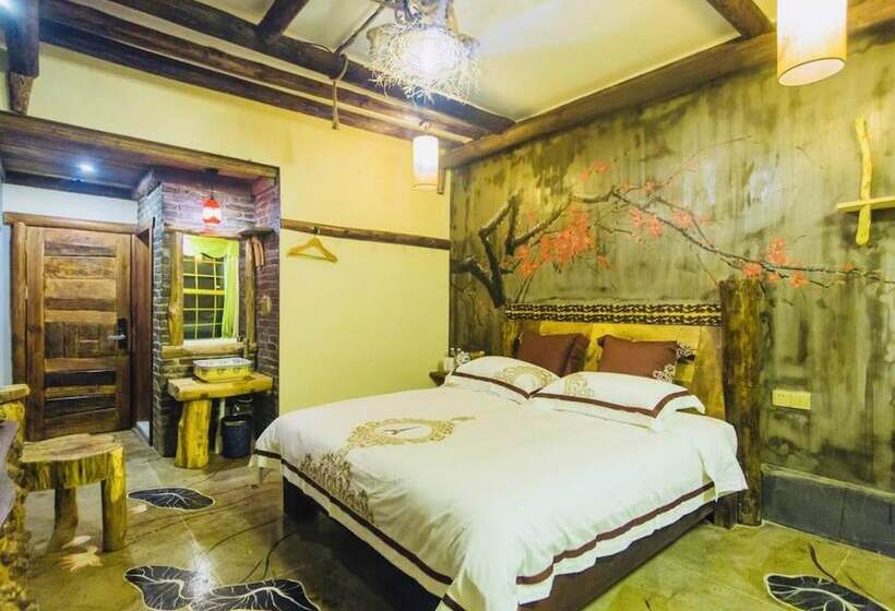 פנסיון Yun Meng Qi  Inn