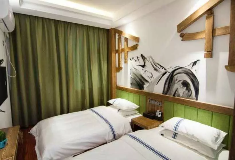 پانسیون Yun Meng Qi  Inn