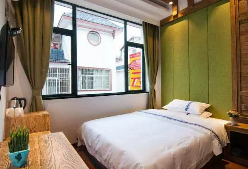 پانسیون Yun Meng Qi  Inn