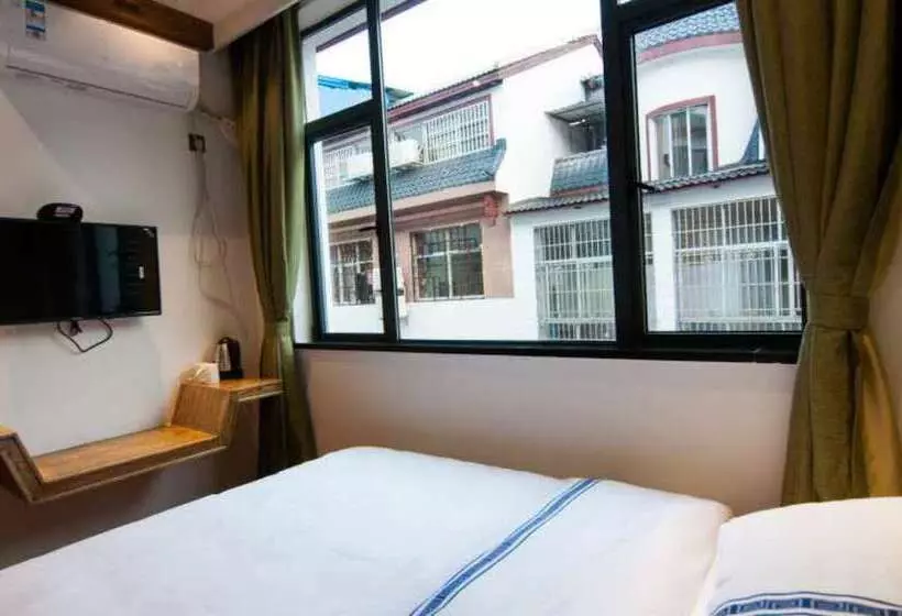 پانسیون Yun Meng Qi  Inn