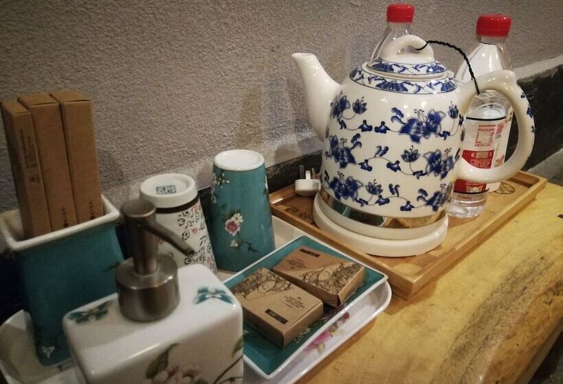 פנסיון Yun Meng Qi  Inn