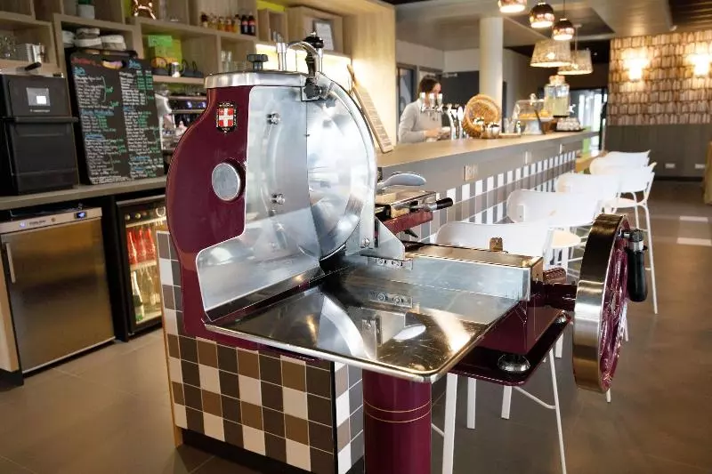 ホテル Campanile Findrol Annemasse Savoie Leman