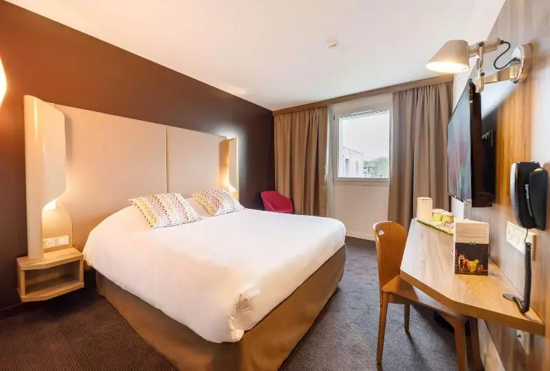 ホテル Campanile Findrol Annemasse Savoie Leman