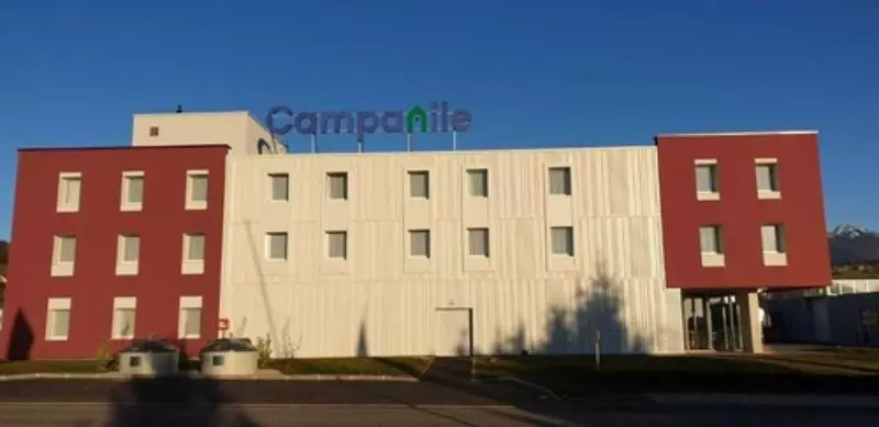 ホテル Campanile Findrol Annemasse Savoie Leman