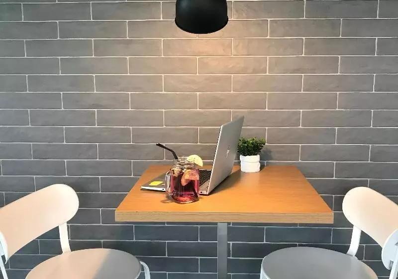 ホテル Campanile Findrol Annemasse Savoie Leman